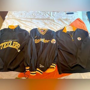 Set of Pittsburgh Steelers pullovers